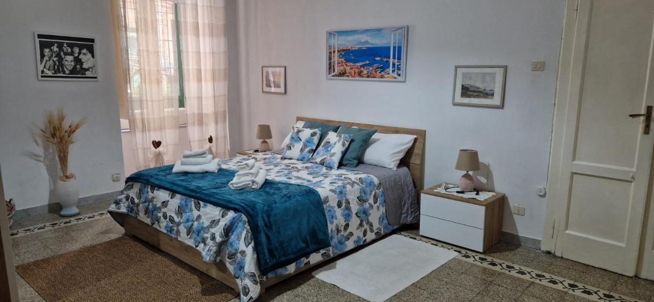 E' Fenestrelle Apartment เนเปิลส์ ภายนอก รูปภาพ