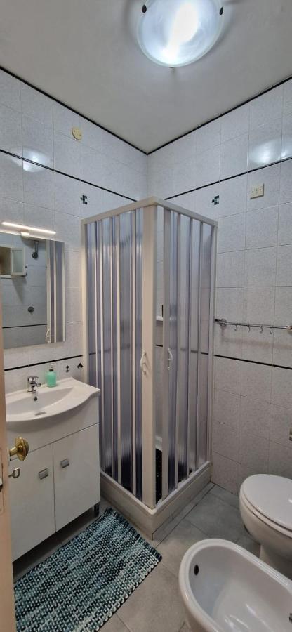 E' Fenestrelle Apartment เนเปิลส์ ภายนอก รูปภาพ