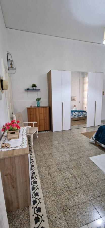 E' Fenestrelle Apartment เนเปิลส์ ภายนอก รูปภาพ